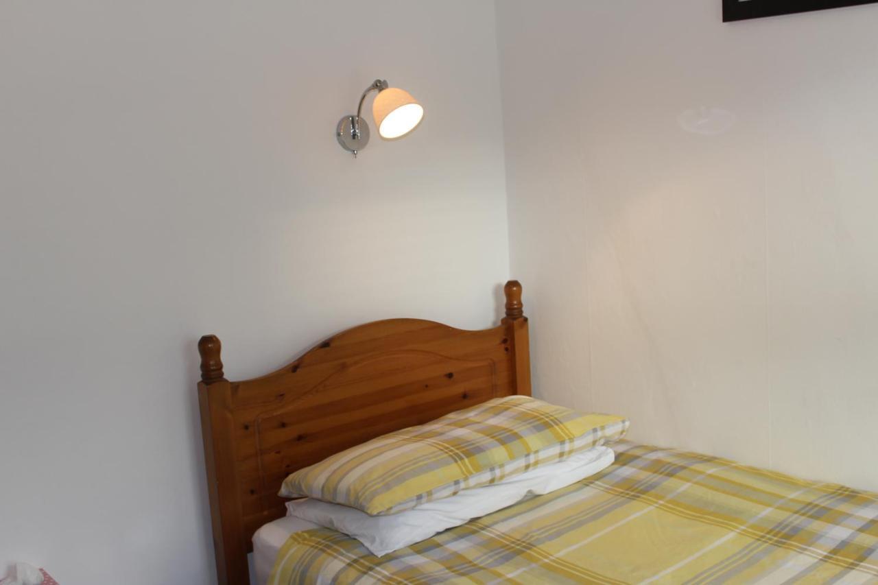 Trout Cottage Файли Экстерьер фото